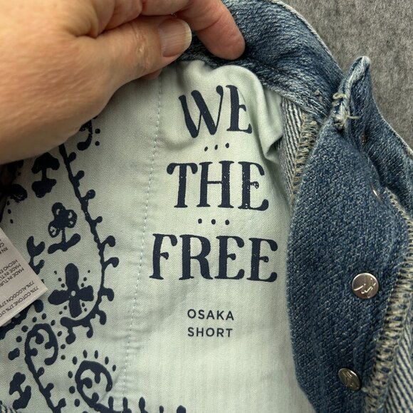 Free People We The Free Osaka Relaxed Shorts Women's Size 28 Button Front Denim - Picture 4 of 10